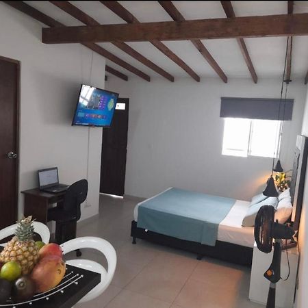 Vip Apartasuites Rosales Меделин Екстериор снимка