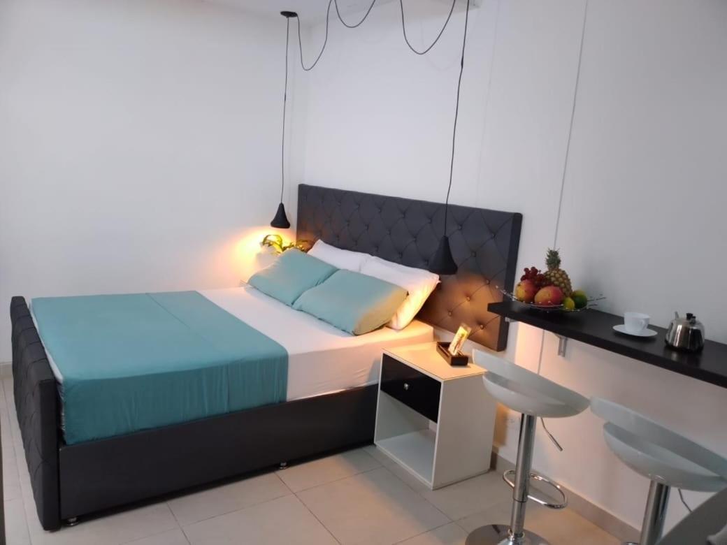 Vip Apartasuites Rosales Меделин Екстериор снимка