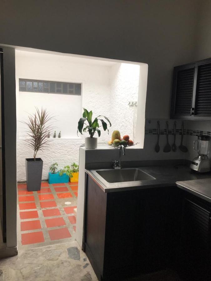 Vip Apartasuites Rosales Меделин Екстериор снимка