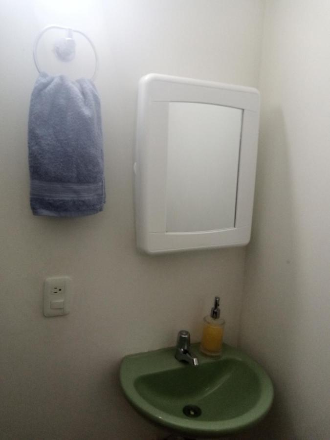 Vip Apartasuites Rosales Меделин Екстериор снимка