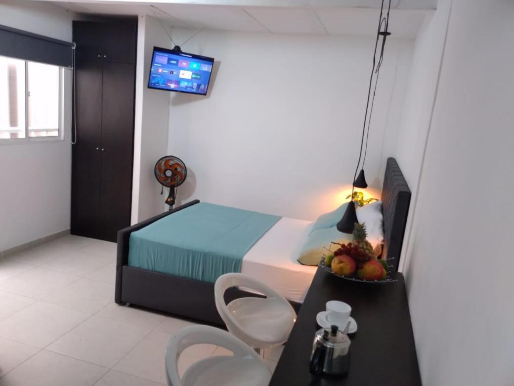 Vip Apartasuites Rosales Меделин Екстериор снимка