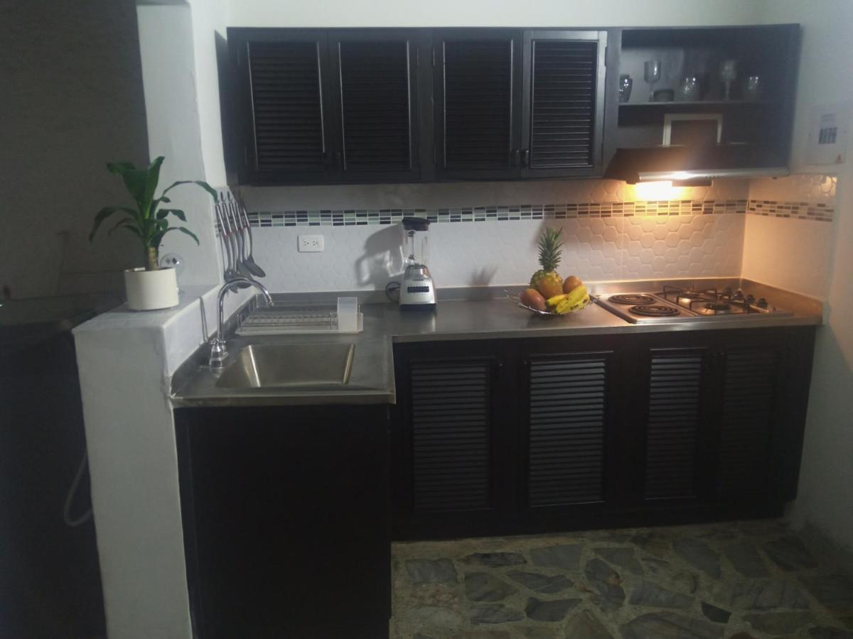 Vip Apartasuites Rosales Меделин Екстериор снимка