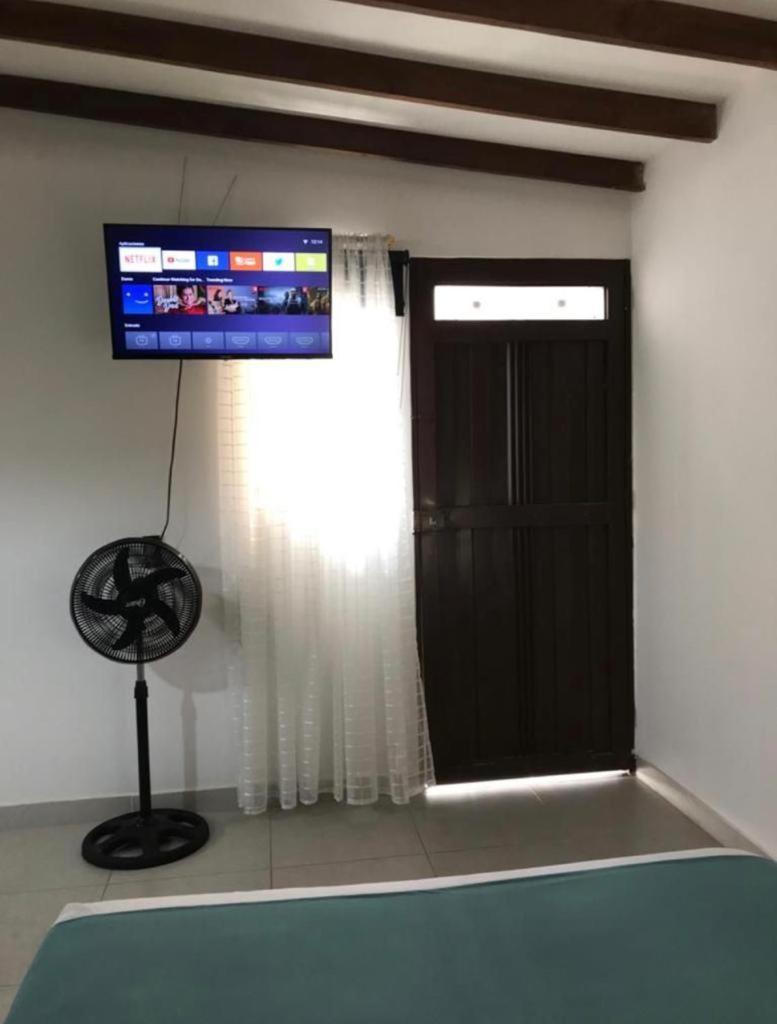 Vip Apartasuites Rosales Меделин Екстериор снимка